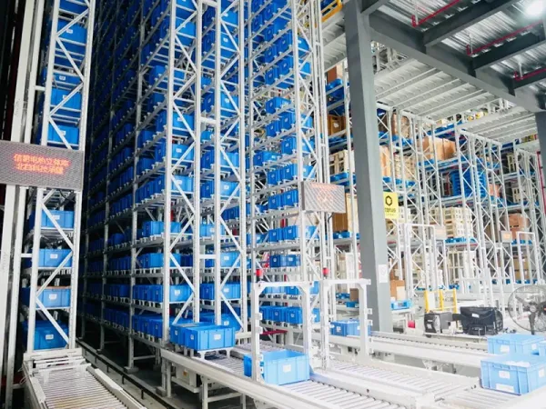 Automatic Three-Dimensional Warehouse