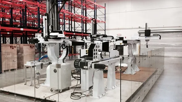 Automatic Three-Dimensional Warehouse